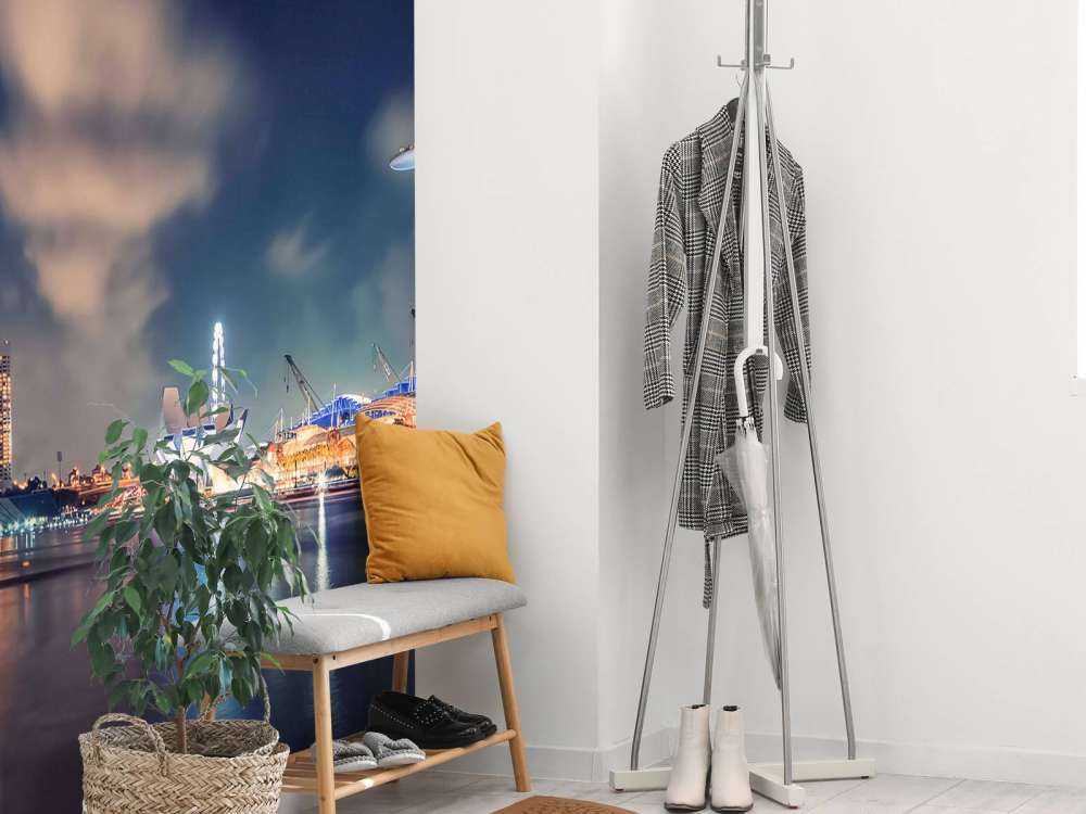 Waterfront skyline met futuristische lichten