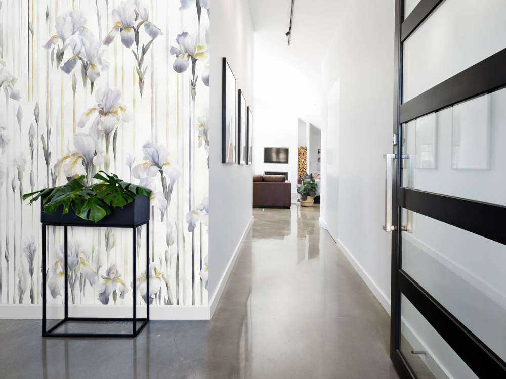 Irises and Stripes Seamless Gray