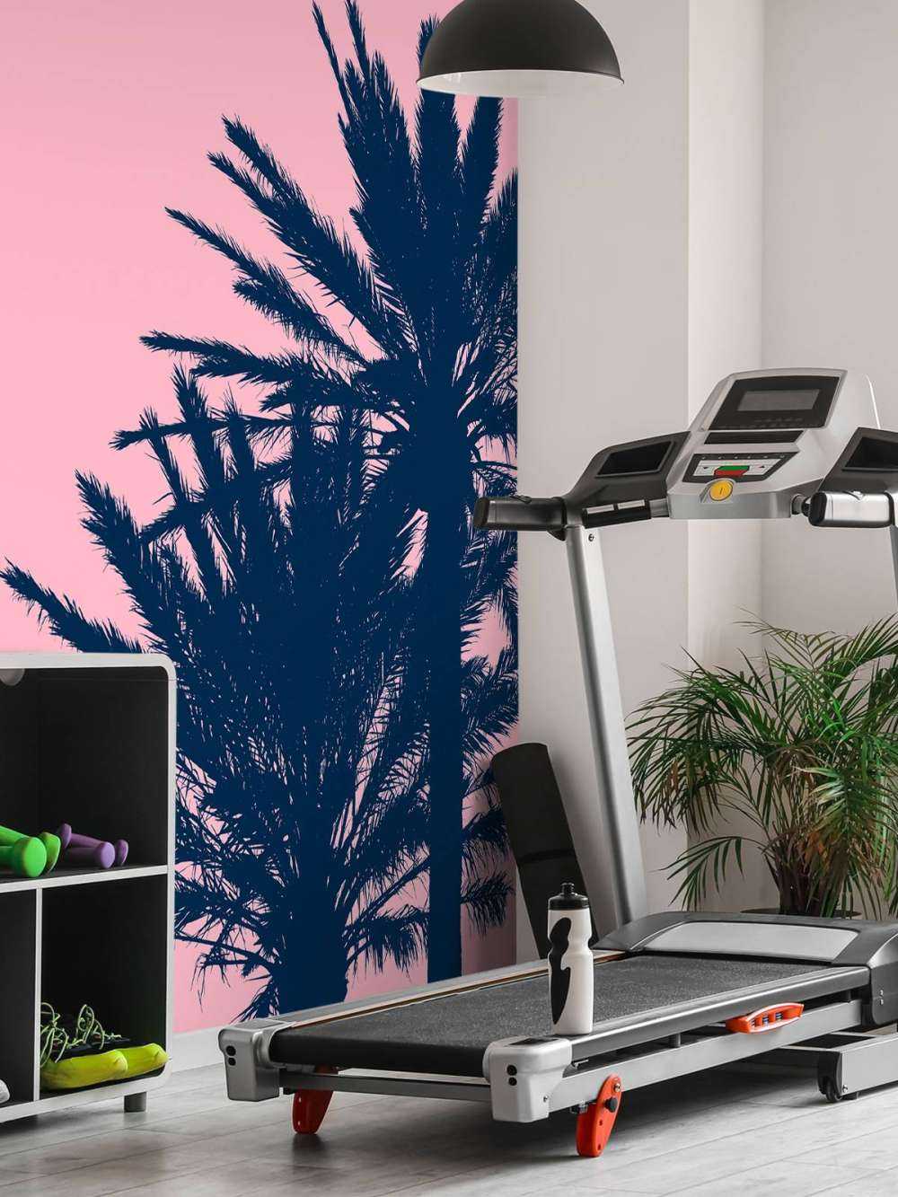 Palmbomen met roze achtergrond