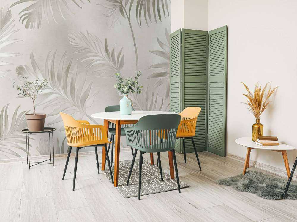 Golden leaves on dark Off-White