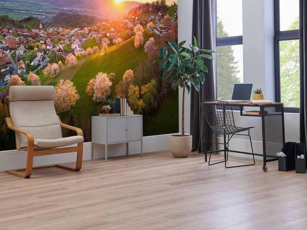 Heuveldorp in lentegloed