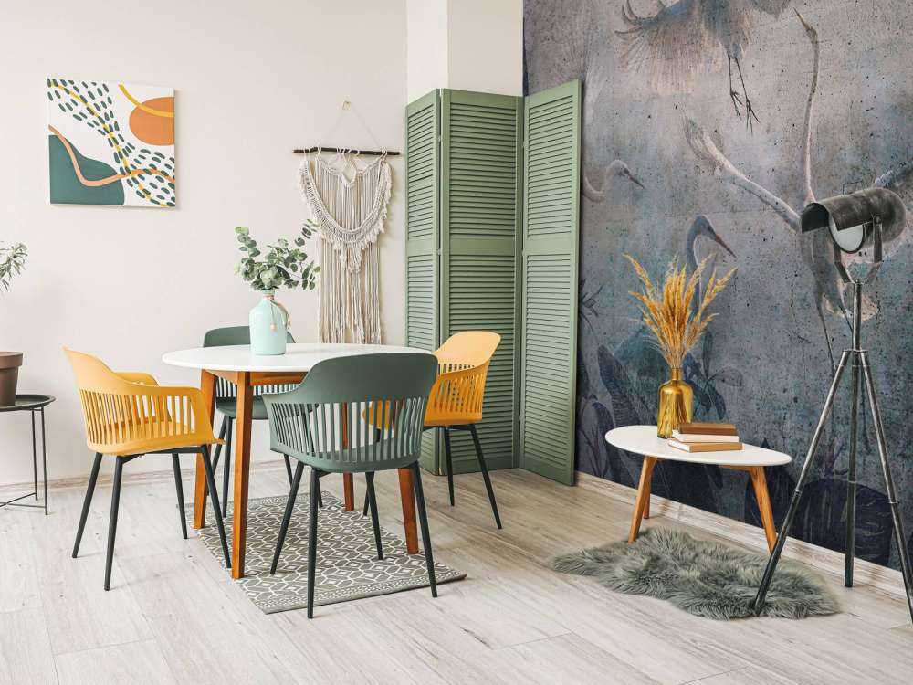 Vliegende reigers in schemerblauw