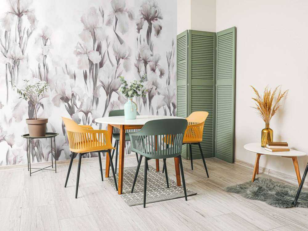 Irises Dance Seamless Soft Gray