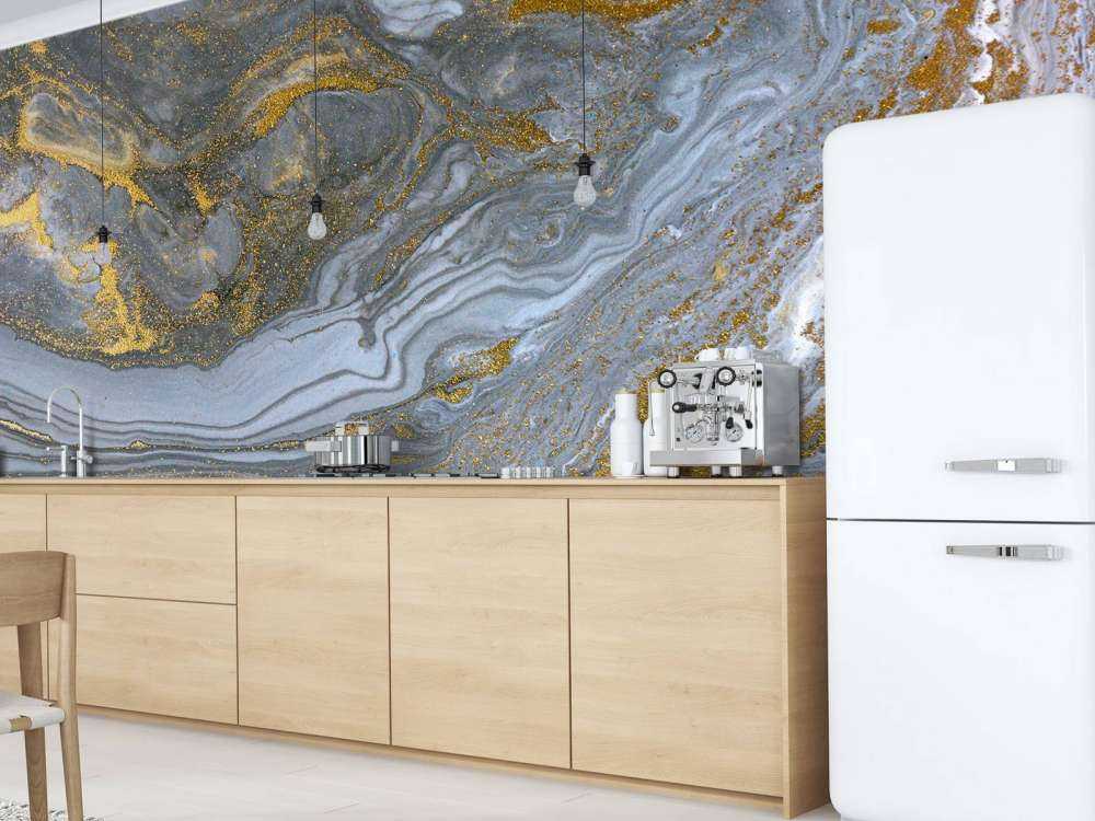 Grijze verf met gouden glitters