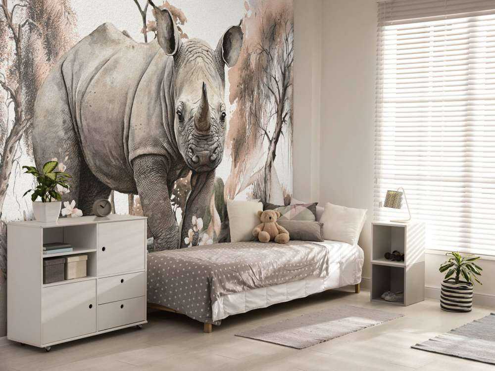 Baby neushoorn op de savanne taupe