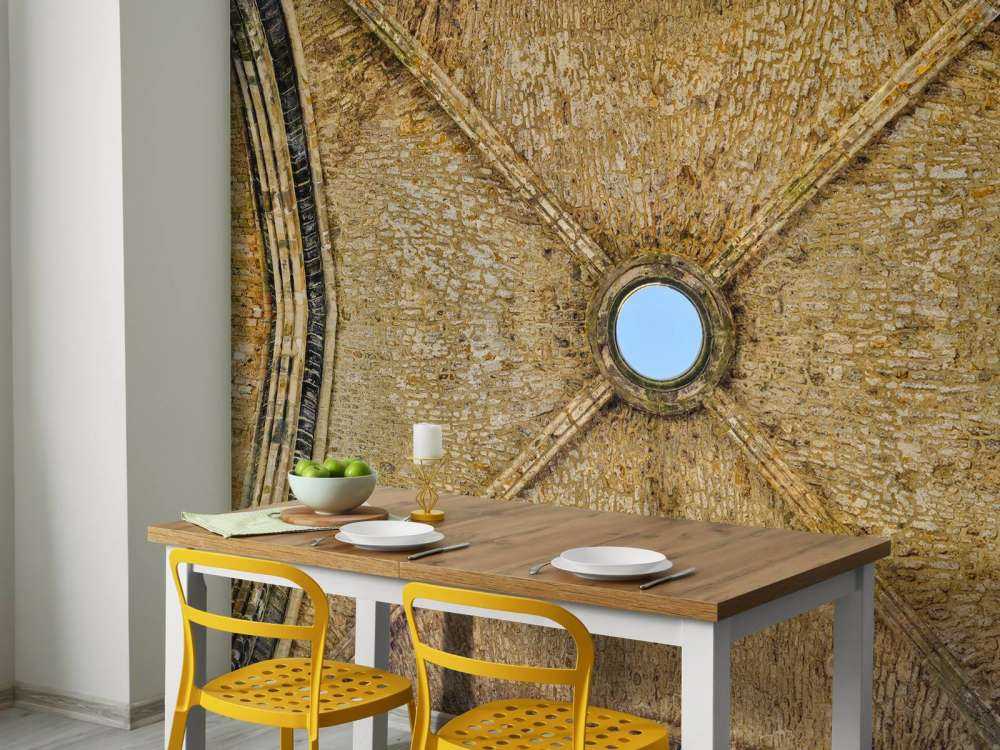 Oud gebouw met pilaren