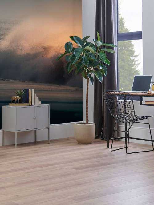 Brekende golven op het strand