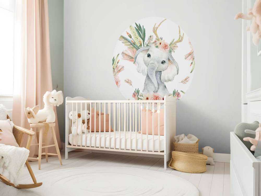 Baby olifant roze bloemen