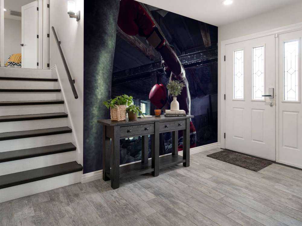 Vechtsport training in een donkere ruimte