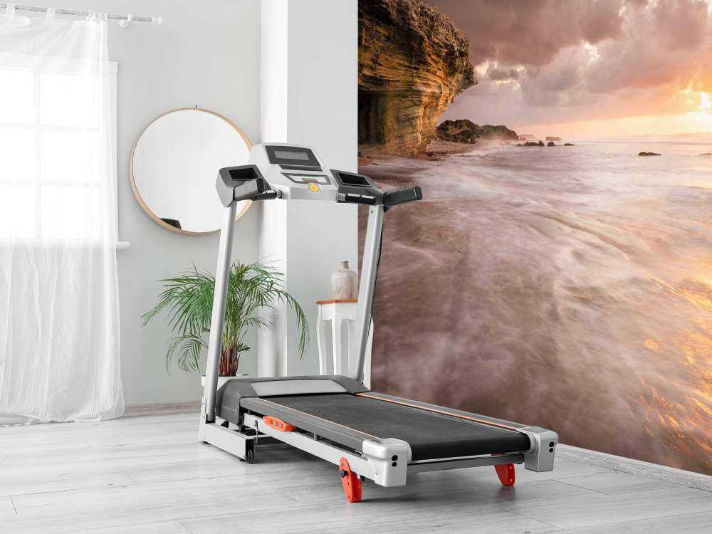 Zonsondergang bij de rotsen