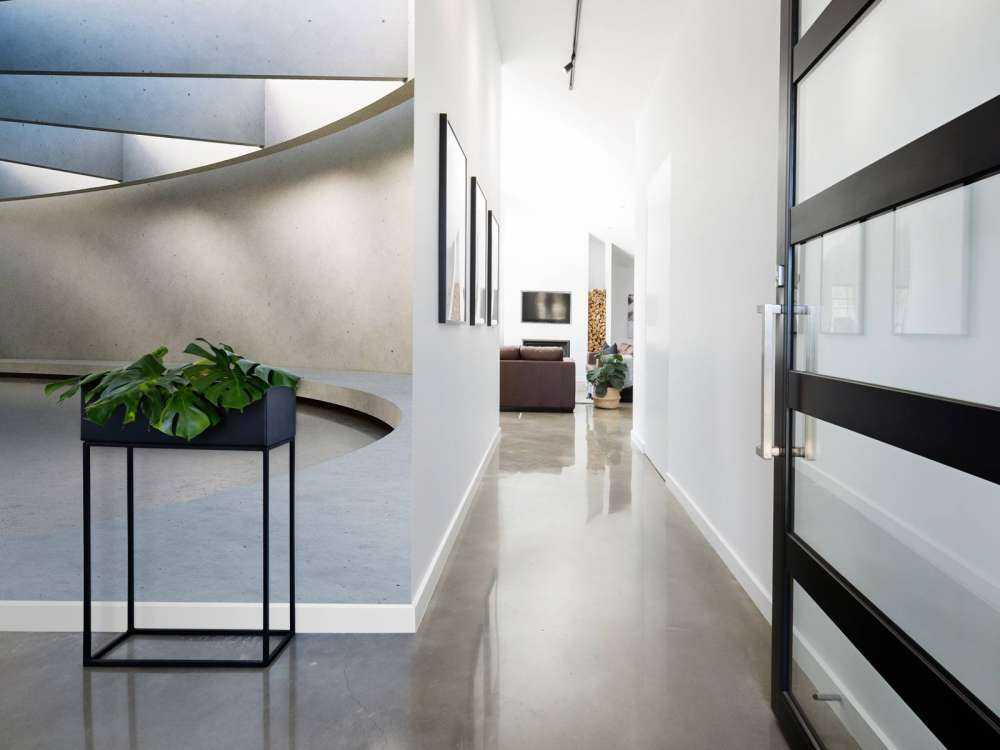 Architectonische betonnen ruimte