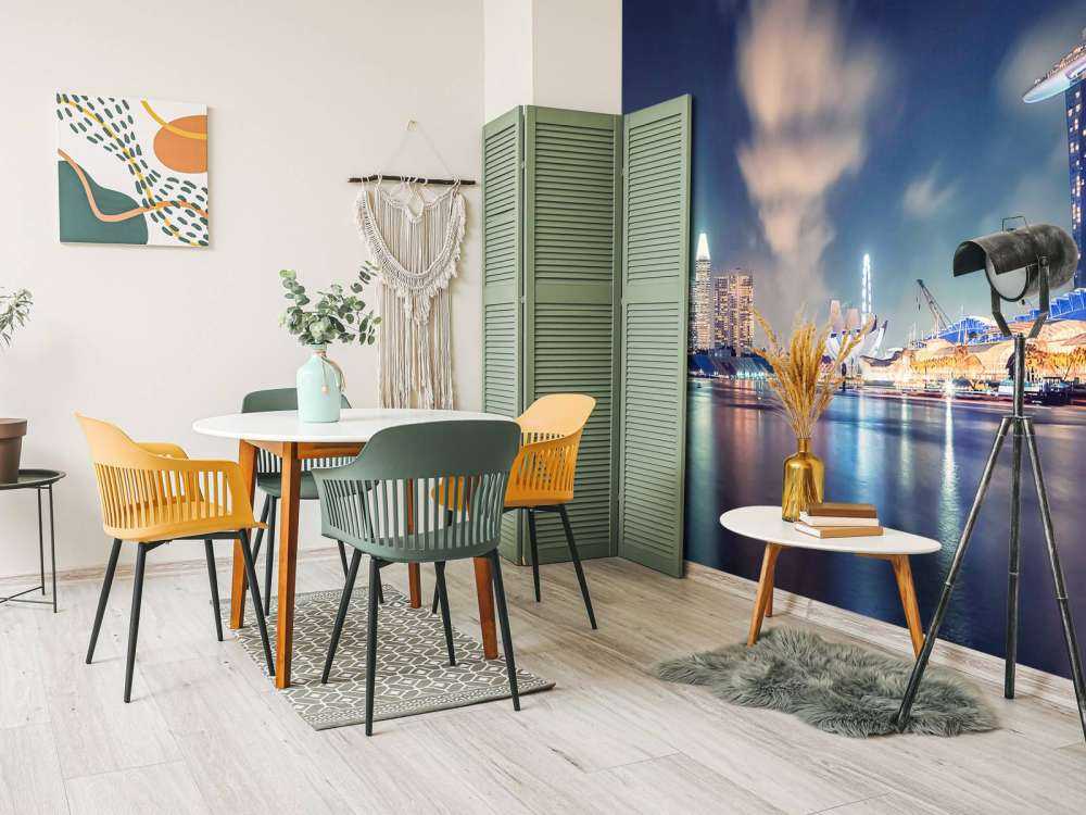 Waterfront skyline met futuristische lichten