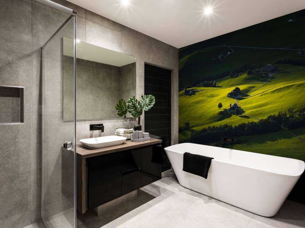 Glooiende heuvels bij avondlicht