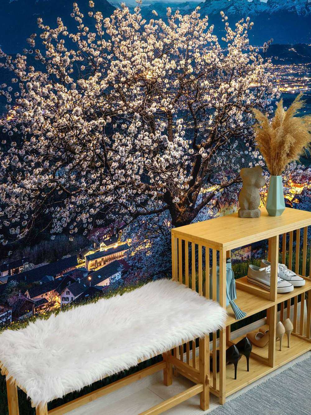 Bloesemboom bij nachtelijk licht