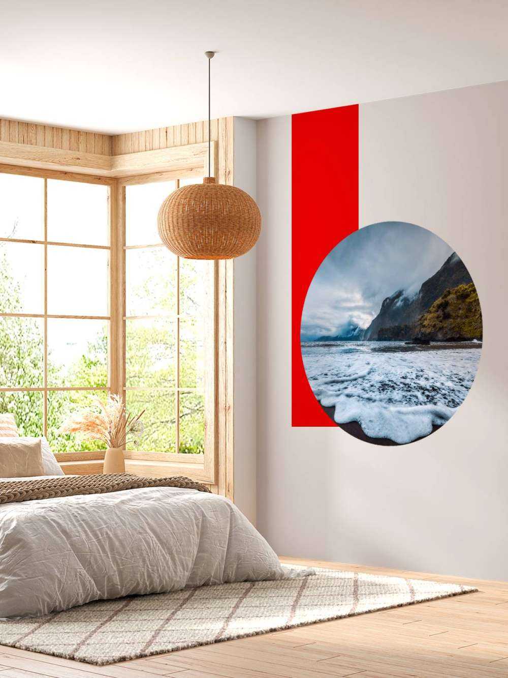 Dramatische kust met mistige kliffen