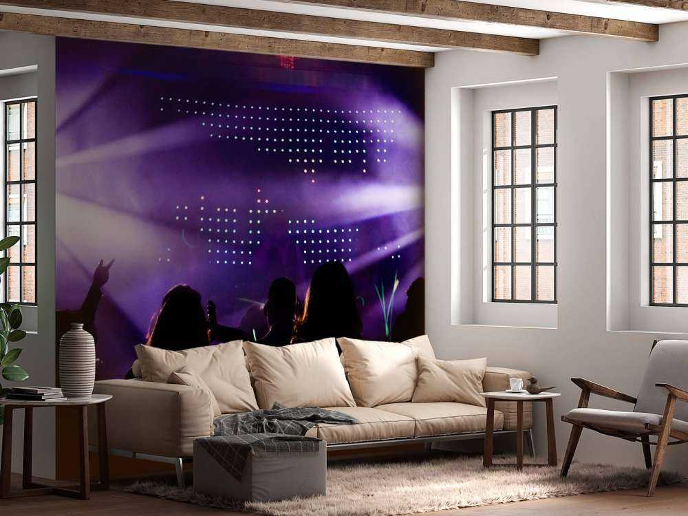 Feestende mensen in een club