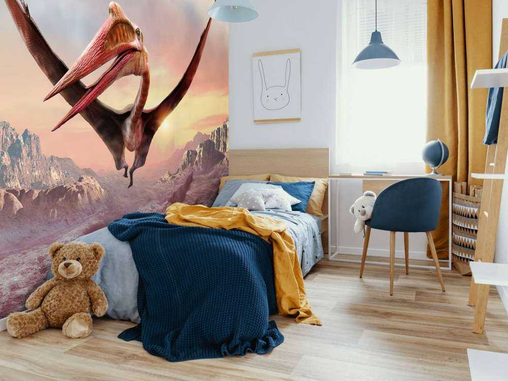 Quetzalcoatlus vliegend over bergen