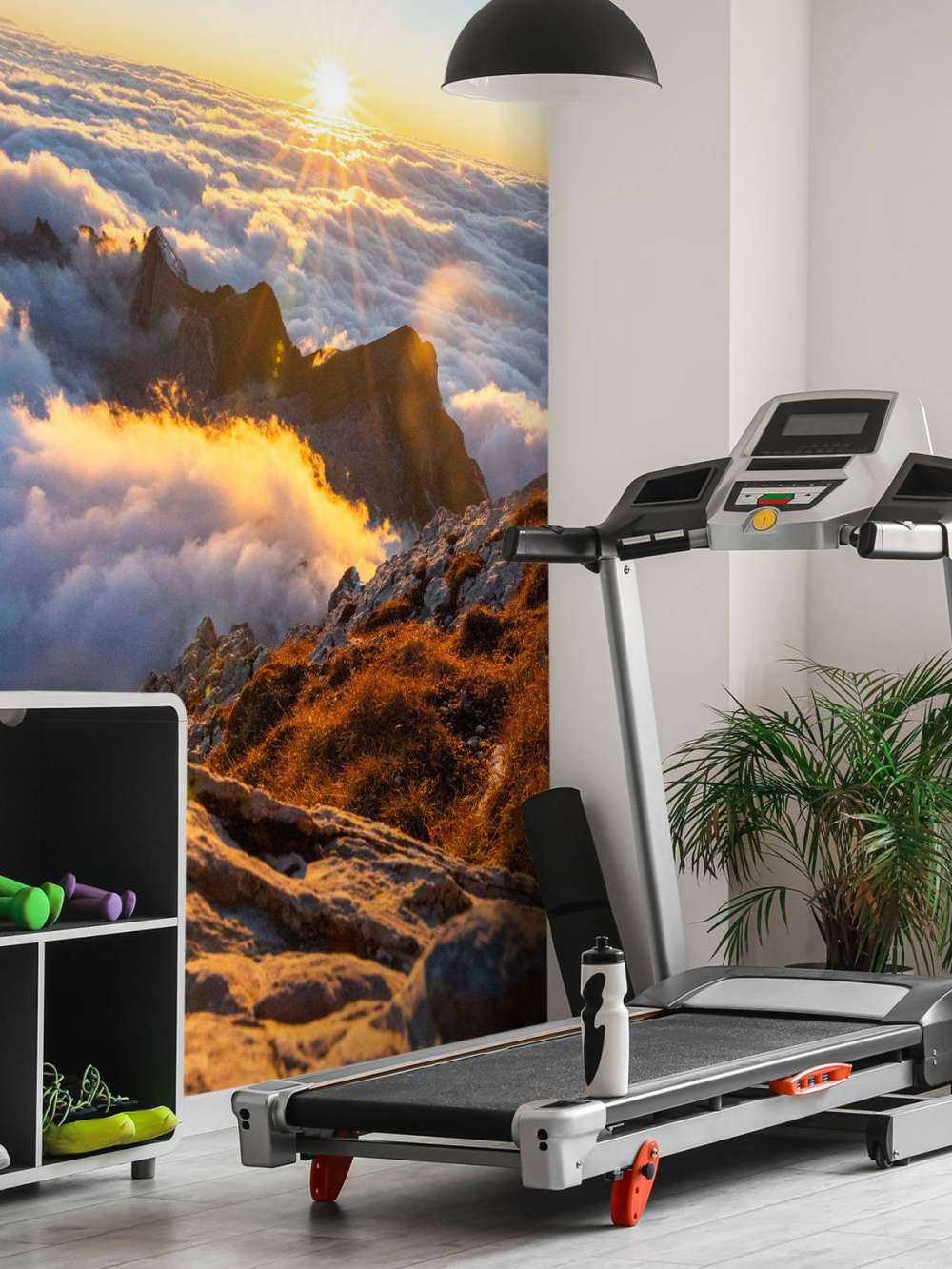 Zonlicht boven wolkenzee