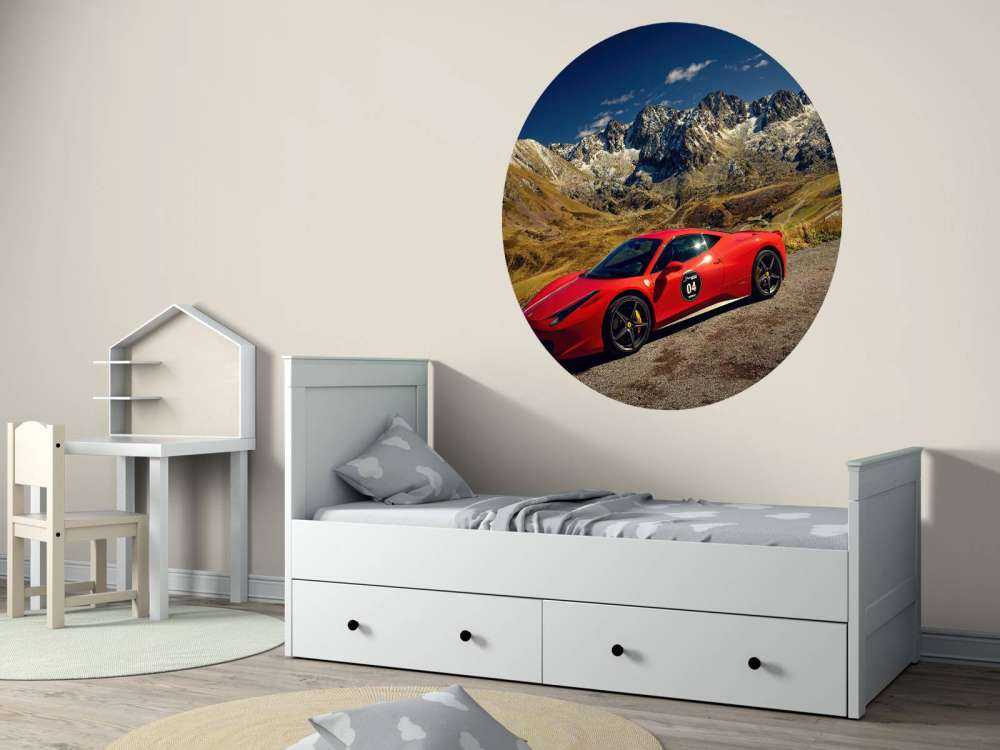 Ferrari 458 met alpentoppen