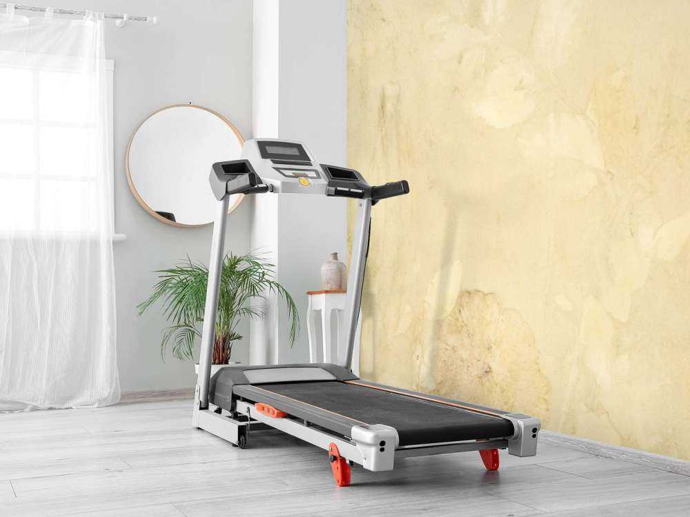 Weegbree en wilde geranium - tegenlicht