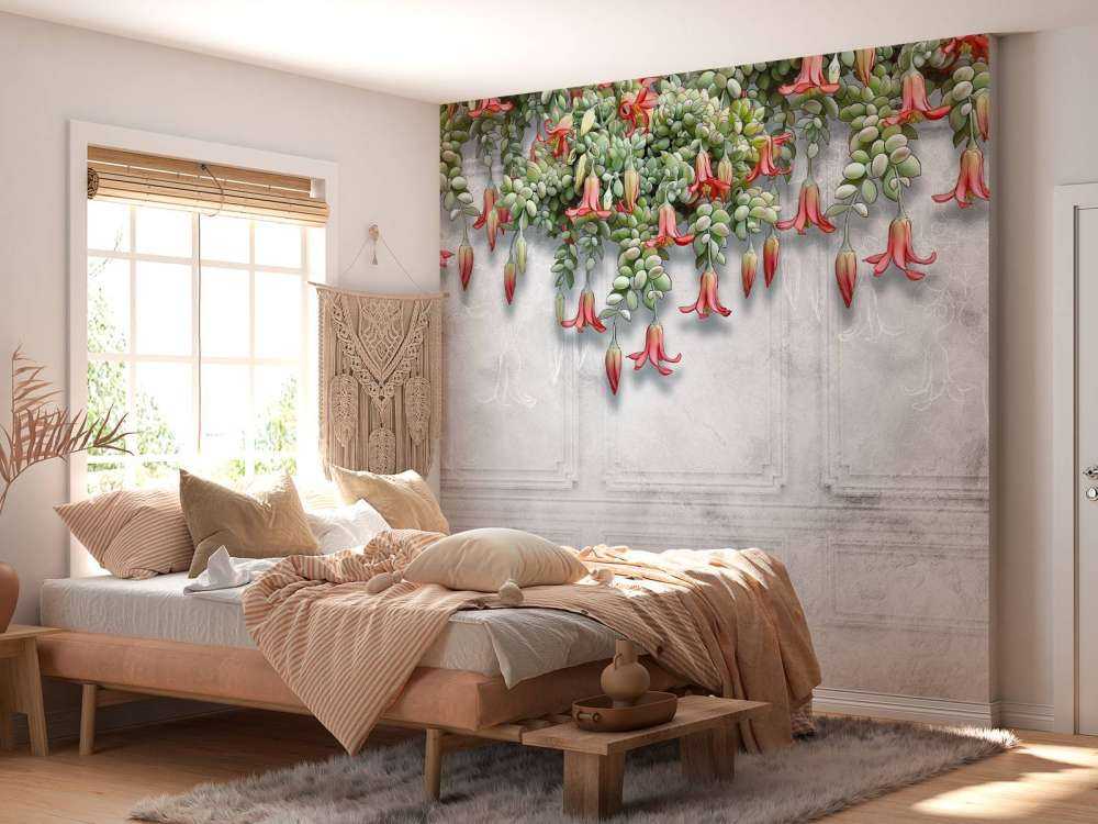 Exotische bloemen op beton