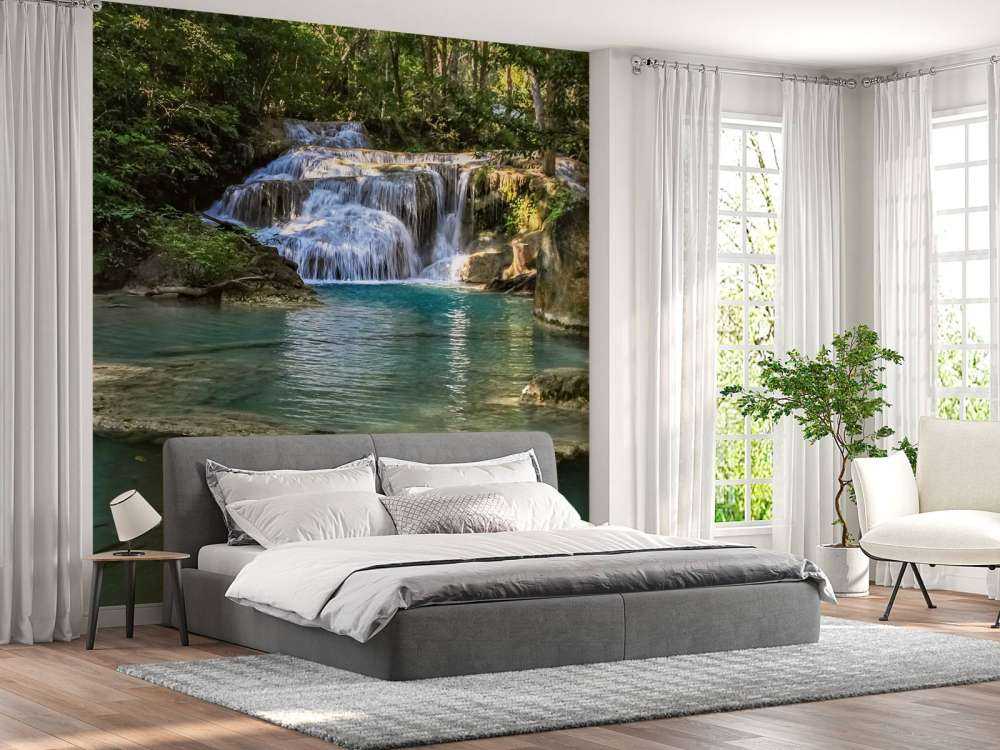 Vissen bij een waterval