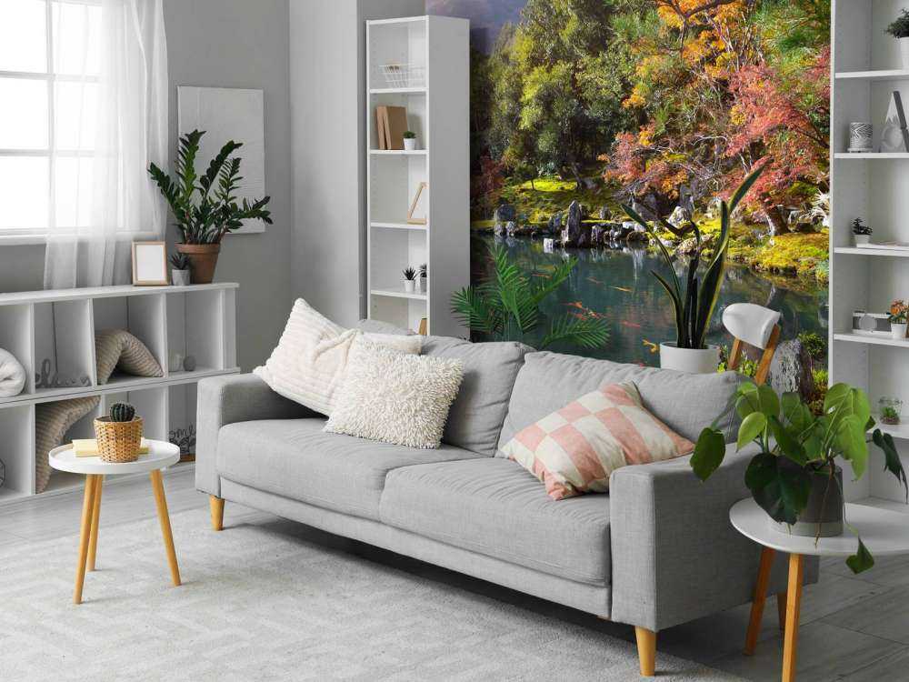 Vijver met tropische vissen in Japan