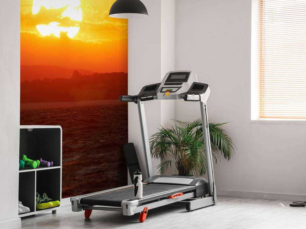 Prachtige zonsondergang bij een meer