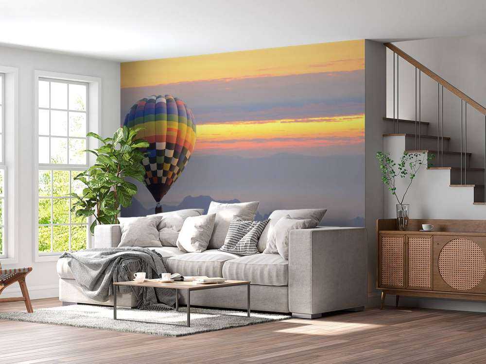 Luchtballon bij zonsondergang