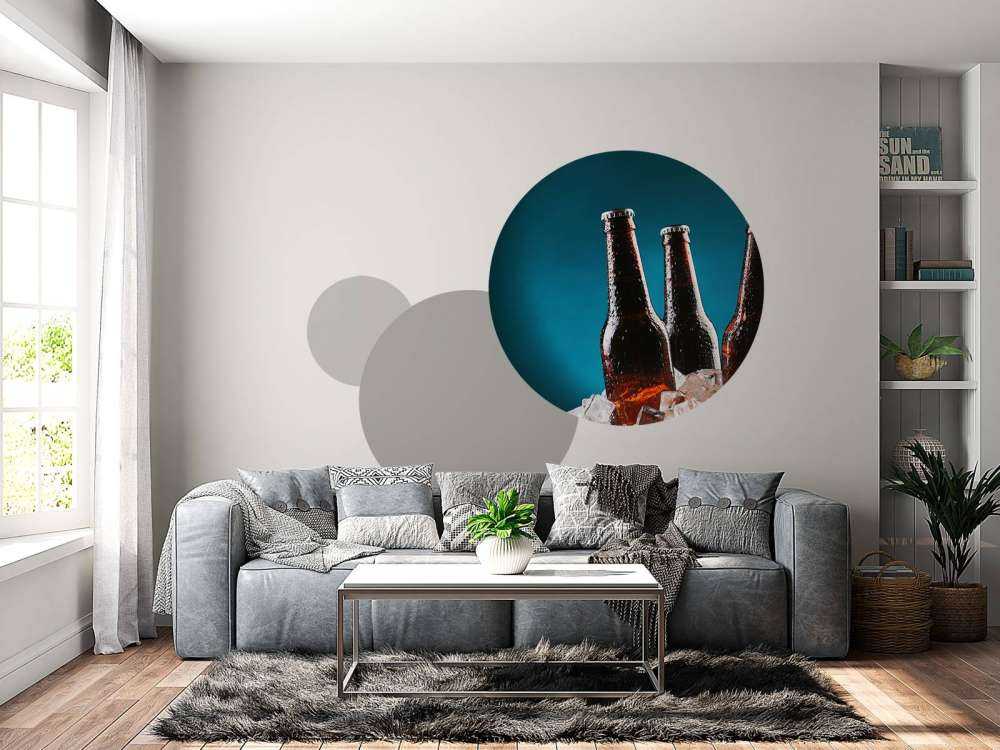 Bruine bierflesjes in ijs