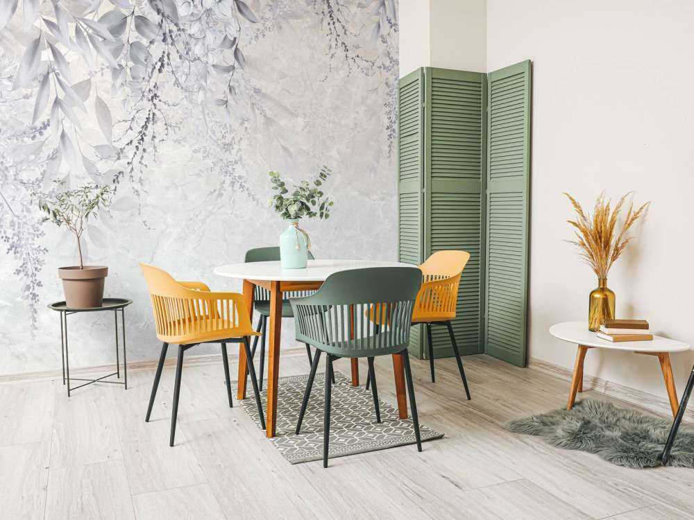 Bladeren op marmer muur