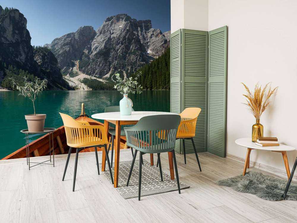 Lago di Braies vanuit een boot