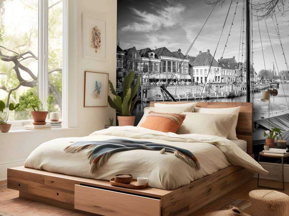 Historische vrachtschepen aangemeerd in Dokkum Friesland 