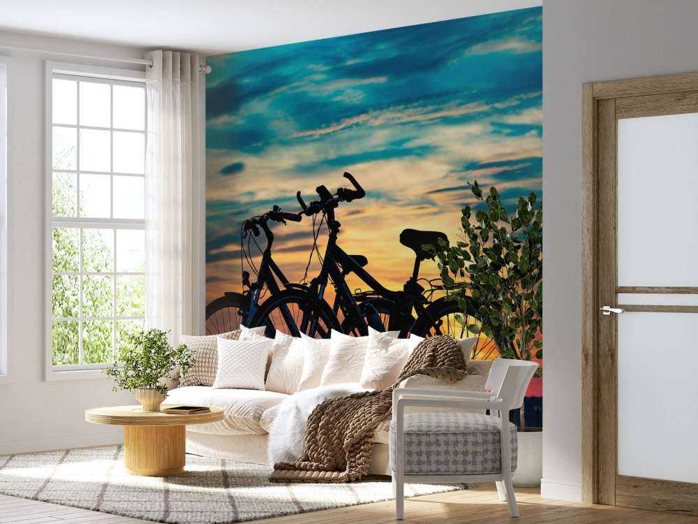 Fietsen bij zonsondergang