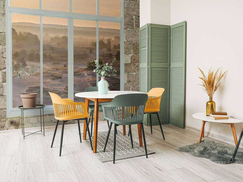 Zandverstuiving in ochtendmist