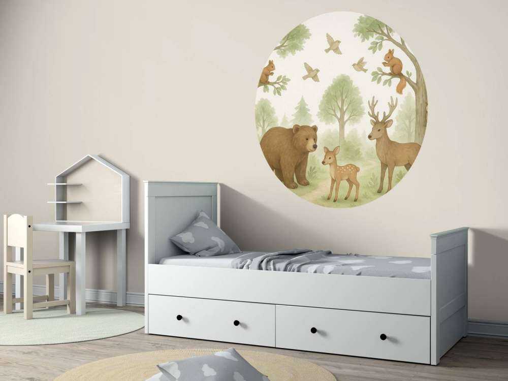 Bosdieren in zomergroen