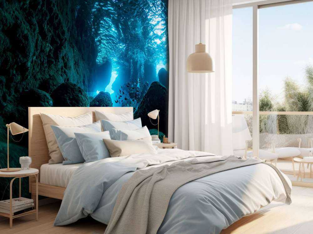 Zonnestralen in onderwater grot