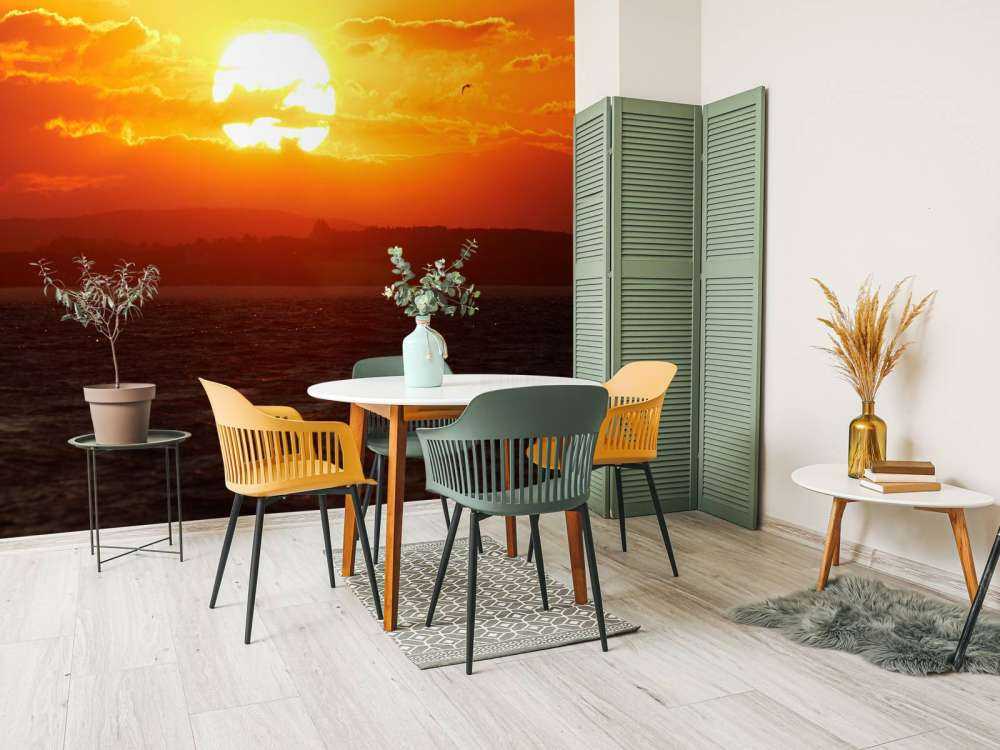 Prachtige zonsondergang bij een meer