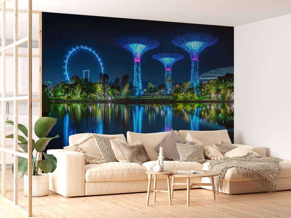 Futuristische lichtbomen aan water