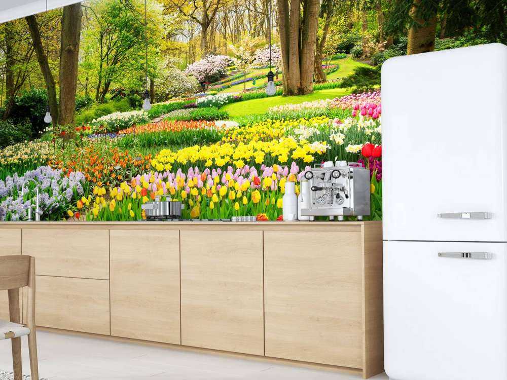 Tulpencreaties in een park