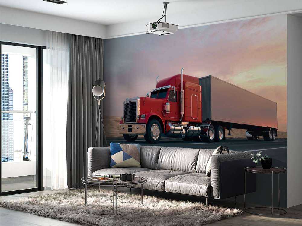 Rode Amerikaanse vrachtwagen bij zonsondergang