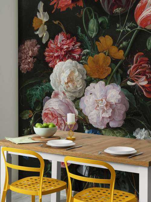 Stilleven met bloemen in een glazen vaas