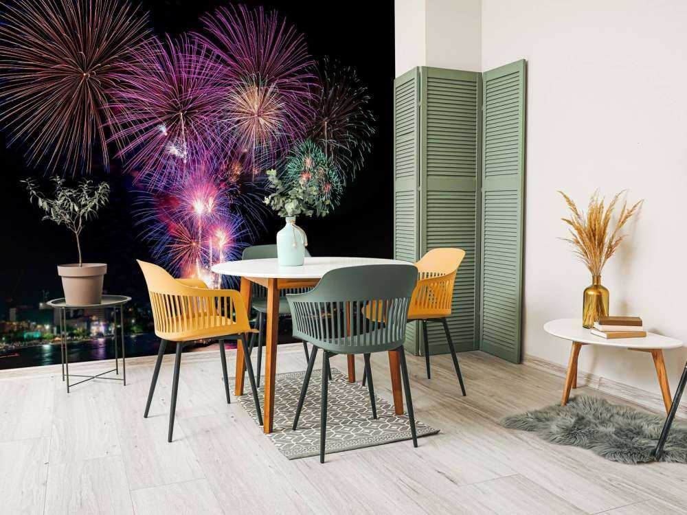 Vuurwerkshow in een grote stad