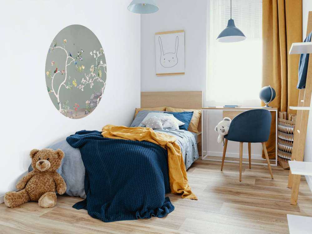 Birds in Garden Panorama 6