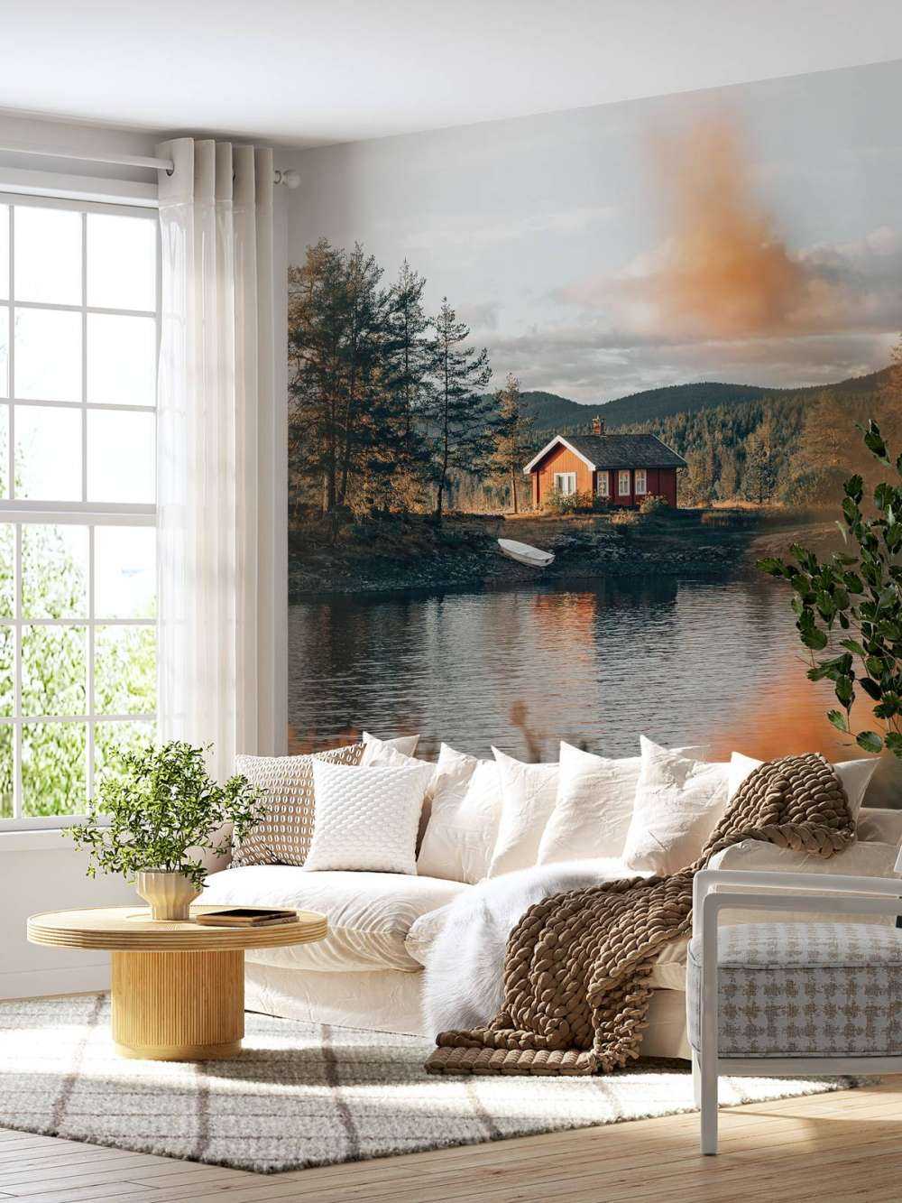 Rood huis bij het meer