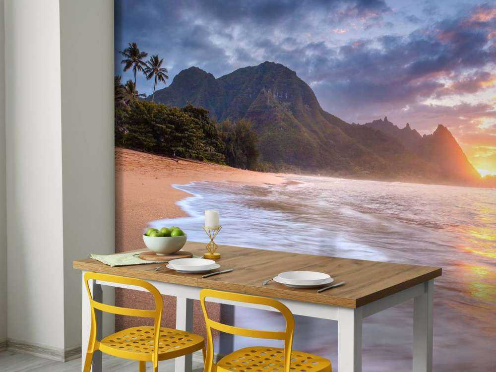 Zonsondergang aan tropisch strand