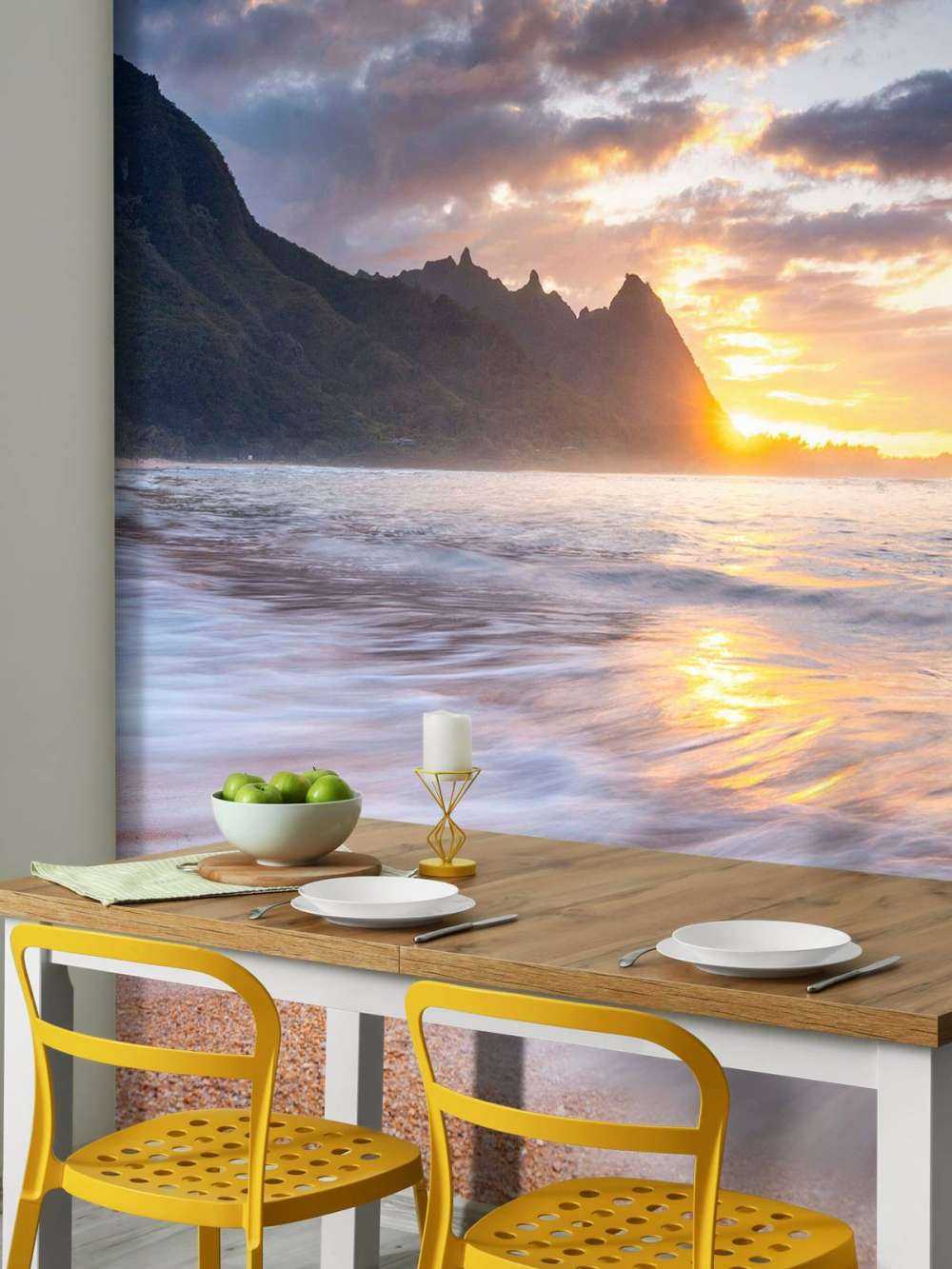 Gouden zon over tropisch strand