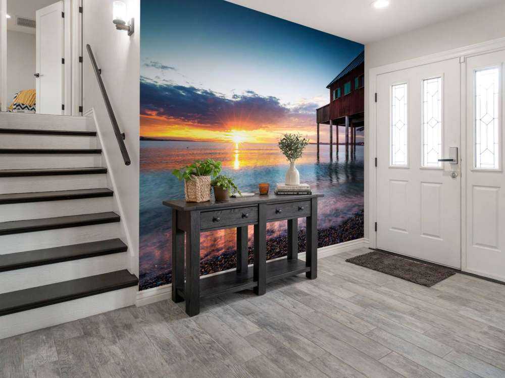 Zonsondergang aan rustige steigerwoning