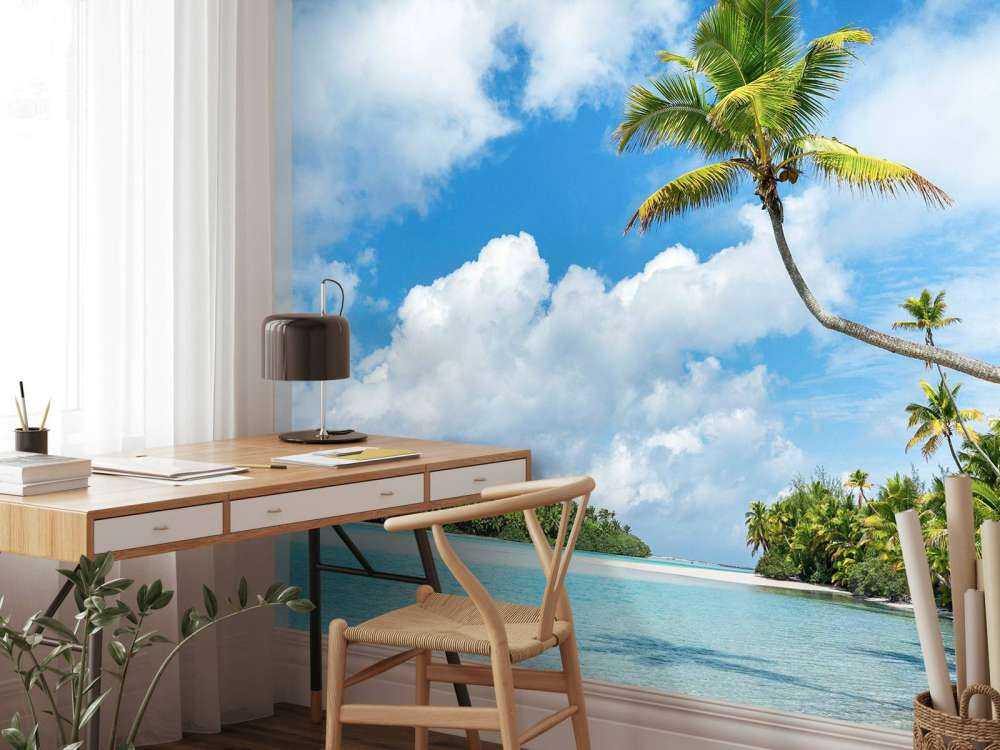 Palmbomen aan turquoise lagune