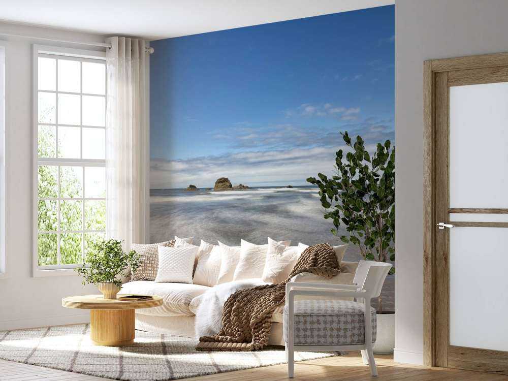 Strand met rotsen